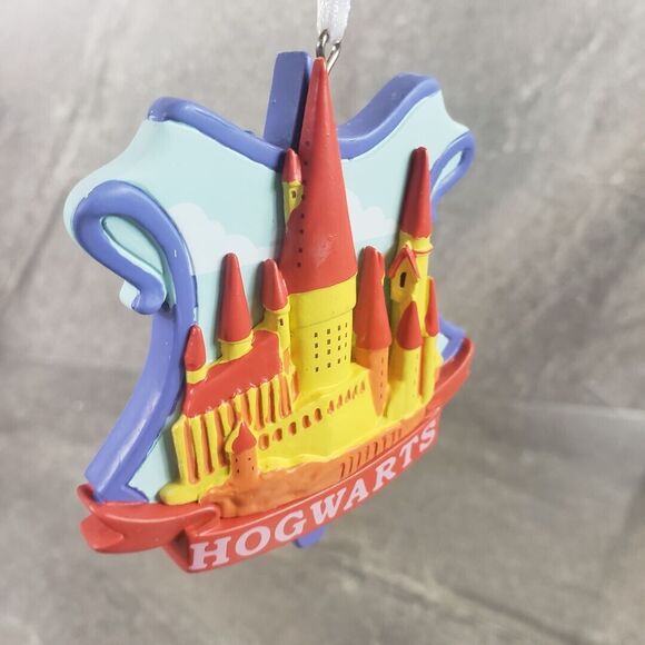 Hallmark Hogwarts Castle Harry Potter Wizarding World Ornament 2021 - Picture 3 of 8